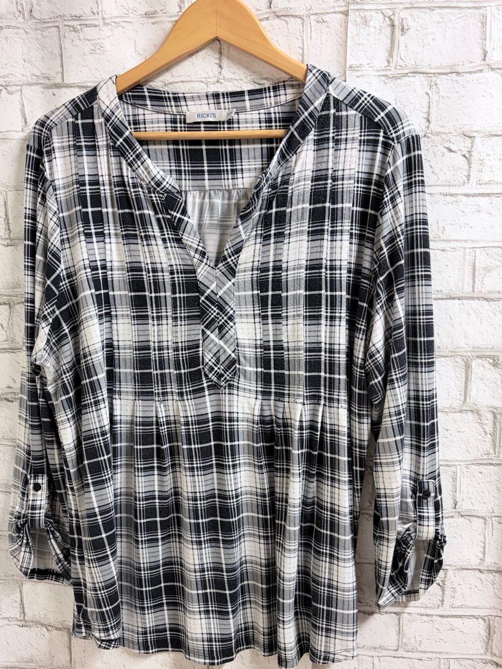 Ricki's Black & White Pleated Plaid V-Neck Tunic